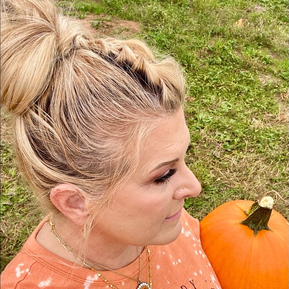 Meet your Posher, Angela - Picture 2 of 7